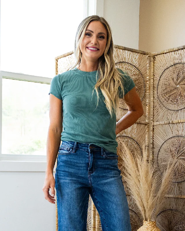 Bold Prints Casual Chic Cassidy Short Sleeve Ribbed Top - Pine