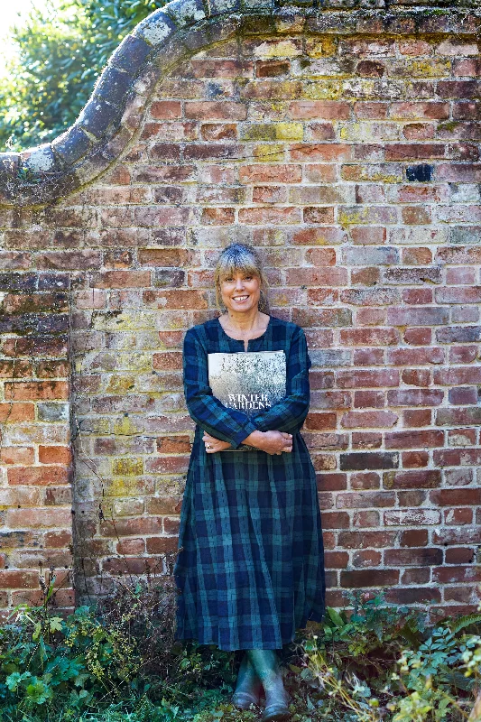 Women's Contemporary Clothing Notch Neck Lavenham Dress in Blackwatch Tartan Linen